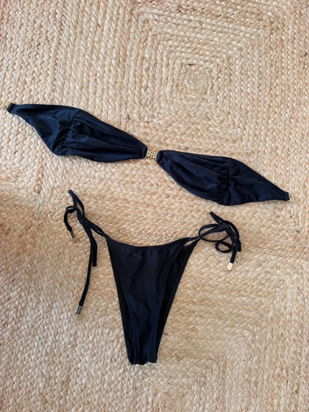 De Rococo Black Bikini - Picture 3 of 5